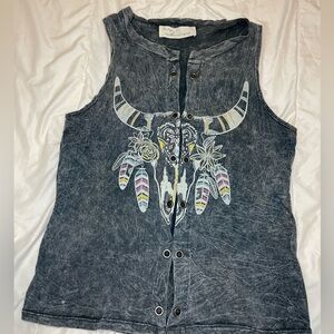 Short sleeve acid wash shirt. Brand is Vintage Havana. Size Small. #w31